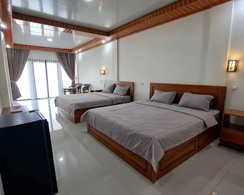 Family Stay Beach View at Omah Sundak 3 Hotels in Tepus