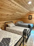 Pretty Cabin Right Next to Dale Hollow State Park Entrance! with Boat Parking.