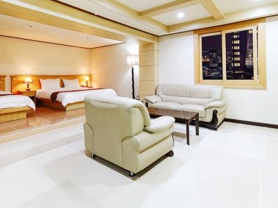 Sacheon Tourist Hotel