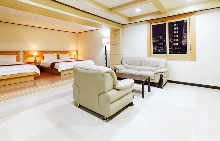 Sacheon Tourist Hotel