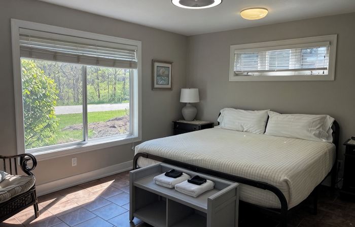 Condo with Pool! 2 Bedroom- 2 Bath - Sleeps 6