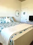 Between The Blue - Oceanside 2B/2B Condo w/ Pool