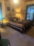 Charming 2-bedroom farmhouse in wonderful Gleason with AC, WiFi