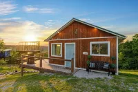 Lake Views! Private Hot Tub and Fire Pit! Lux Couple's Retreat - 4-Star