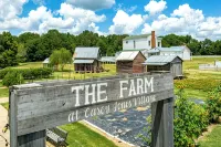 Charming 1-bedroom Pearl Cottage with WiFi in the historic Casey Jones Village