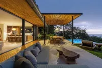 Villa Koa: Luxe Hillside Escape with Ocean Views - 4つ星