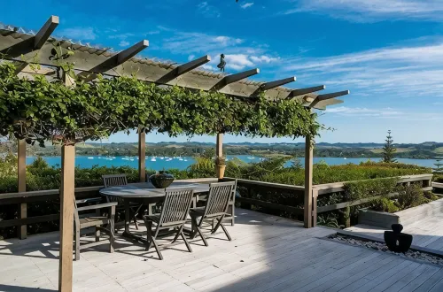 Luxury Five Bedroom Private Beach Estate with Starlink - Wifi