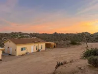 Desert Star Retreat - 4-Star