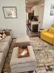 Cozy updated 2-bedroom Apt. close to shopping, restaurants, 2 miles to beaches. - Apartments