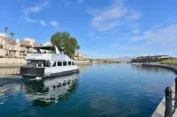 Beach Front Luxury Condo near Lake Havasu's London Bridge