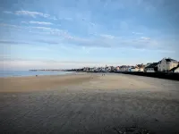 Cottage 8-10 people Beach Front in the heart of the D-Day beaches. - 民宿