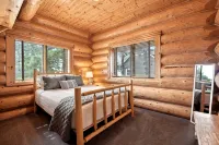 Beautiful 5 Bdrm Lakefront Log Cabin - under 1hr from Mpls! - Chalets