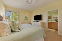 BEACH LUX VILLA with AWESOME VIEW! CLICK on “About this Property” for a TOUR! - 4-نجوم