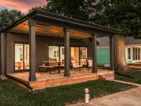 Roxie's Modern Lake Front House on the water! - 4-Star