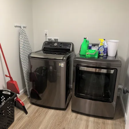 Newly Remodeled 3-BR in heart of Marion