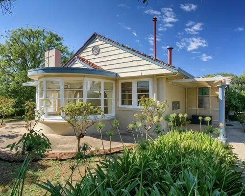 Captain’s Manor- perfect location! Close to everything around Corowa Rutherglen. Hotels in Corowa