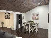 Big Daddy's Farmhouse