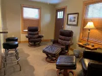 Park Right by Your Door -1 BR, 1 Bath, Full Kitchen, 1st Floor Laundry.