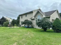 Large Home In Great Valley