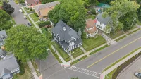 The Cozy Emerald Stay 5 Minutes to Downtown - Boutique