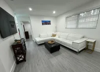 Modern Spacious 2Br-1BA Miami Home -Free Parking + Porch + BBQ - Bungalows