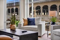 City Getaway, Free Parking, 24/7 Hour Gym - Bungalows