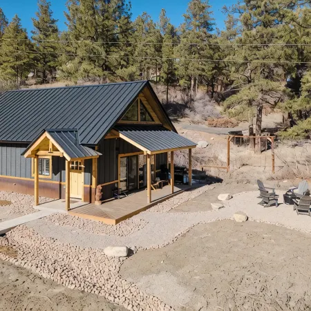 Wolf Creek Riverside Chalet