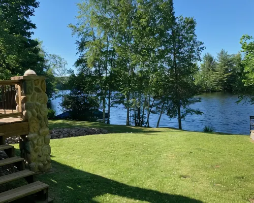 Serene Lake House Hotels in Lenroot