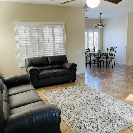 East Mesa Rock slide paradise! 5bdr, 3bath