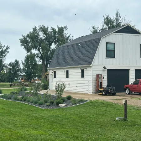 Quaint, all new loft apt. located in a quiet country setting, minutes from town. Hotele w: Stanley County