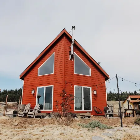 Highlands House - 5 acres with Mt. Hood Views. Dog Friendly!
