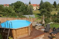 Apartment "Blütezeit"- Ferienhof Gräfe restored 3-sided farm with pool & sauna
