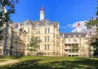 Brick Haven, 2 bedroom condo in the Grand Traverse Commons - 4-نجوم