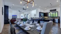 Villa Toscana by AvantStay - ヴィラ