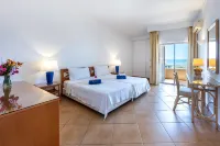 Vila Palmeira Beach Resort - Homestays