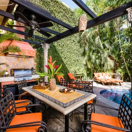 Villa Oasis: A luxury villa just steps to beach with private pool, WIFI & A/C