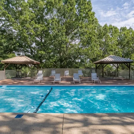 Cabin Dreams- Charming.  Romantic.   Jetted tub.  Screened porch.  10 min to SDC