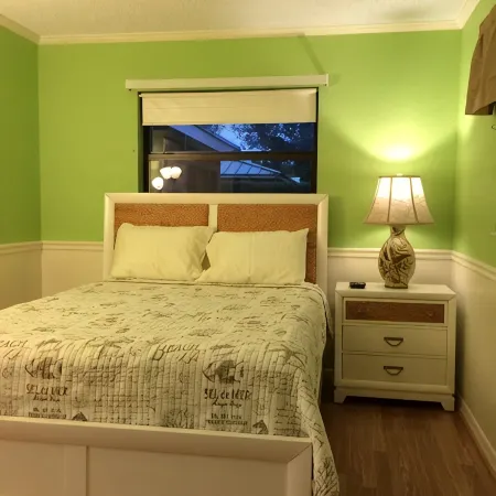 Fun Fishing & Kayaking-Private Home on Canal-Relaxing W/Pool & Spa-WiFi-Near All