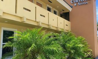 Curtis Inn & Suites