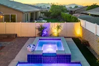 Indio Spacious Entertaining Hideaway Pool Hot Tub - 4-نجوم
