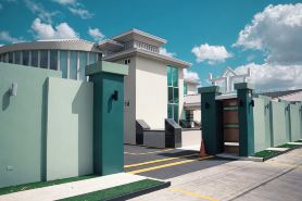 Emporis Resort