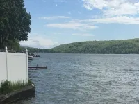 On the Lake! Hotele w: Conesus