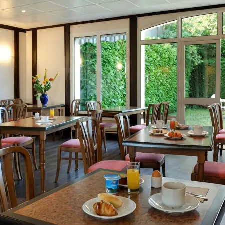 Logis Hôtel du Labrador Restaurant le Grand Saint Benoit