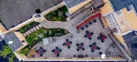 Inn by the Bandstand - parking