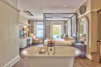 Hout Bay Manor - Homestays