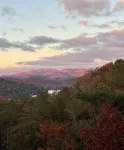 Lake Burton & Mountain View Cabin, Sleeps 8, 3Br/3BA — Clayton GA