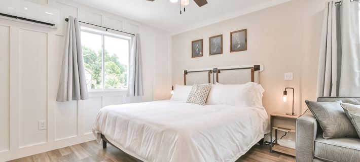 Modern Minimalist Suite 101 Hotels in White County