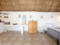 Charming rooftop bungalow 1 block from the beach! Hoteles en Punta de Mita