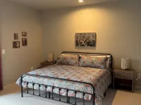 Spacious Modern Loft 2Br 2.5 BA 13 mi to Greenville & 18 mi to Clemson Hotels in Easley