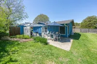 Montauk Beach Retreat — 3Br, Steps to Beach, BBQ, Patio & Outdoor Shower - 4-Star